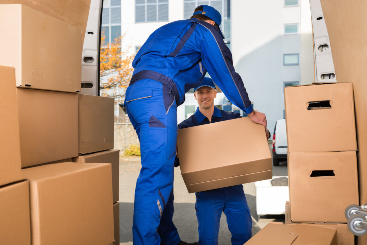 Safe Ship Moving Services Underlines the Advantages of Hiring Professional Packers for a Long-Distance Move